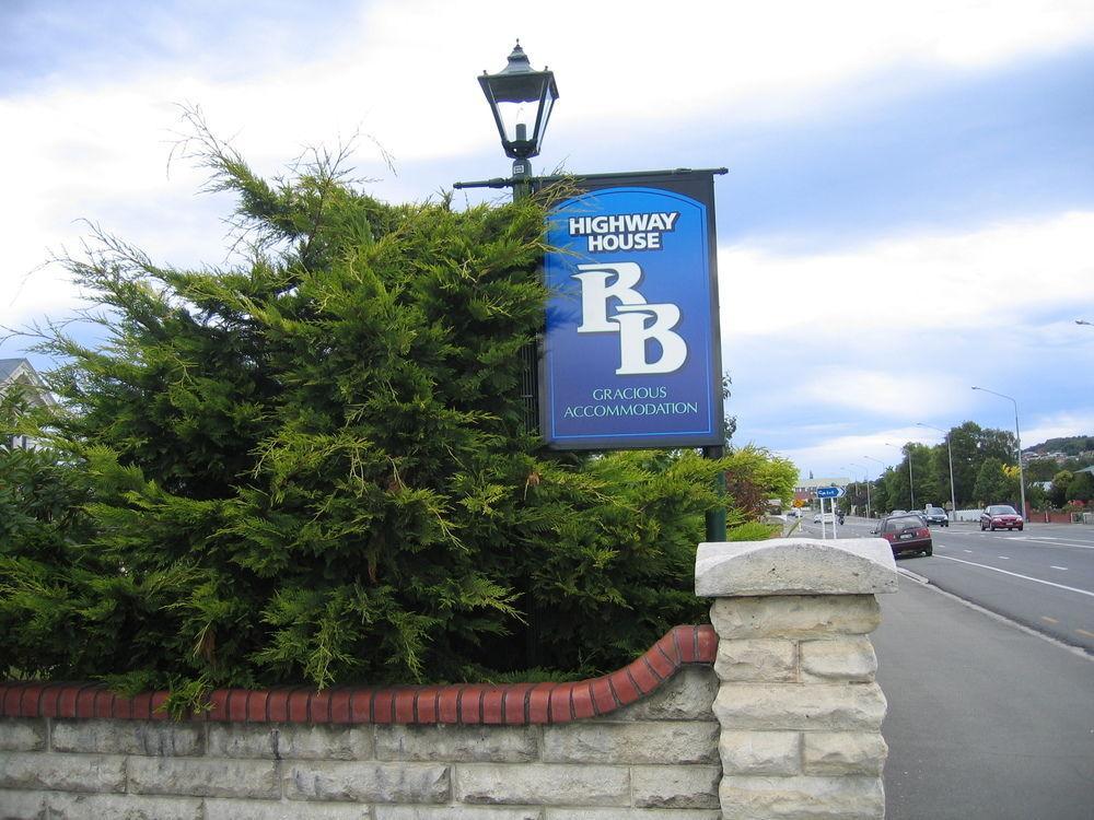 Highway House Bed And Breakfast Oamaru Exterior photo