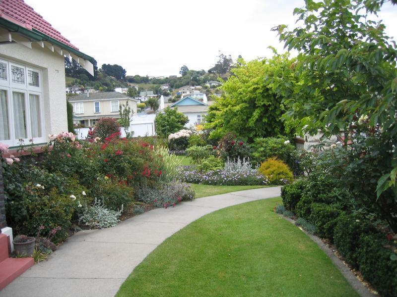 Highway House Bed And Breakfast Oamaru Exterior photo